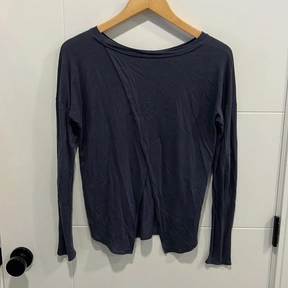 Aritzia Wilfred long sleeve open  back top size XS - Picture 7 of 13